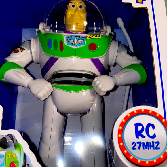 Buzz lightyear remote control figure age 8+ - Picture 1 of 3
